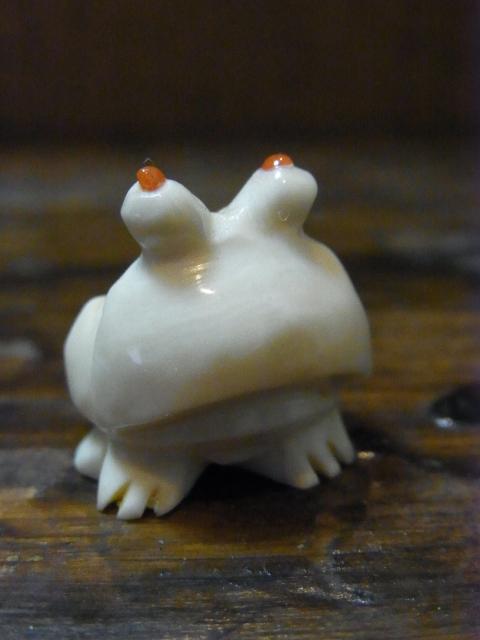 FROG FOSSILLIZED IVORY